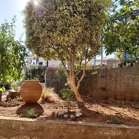 Amazing 2-bedroom Close To All Amenities *